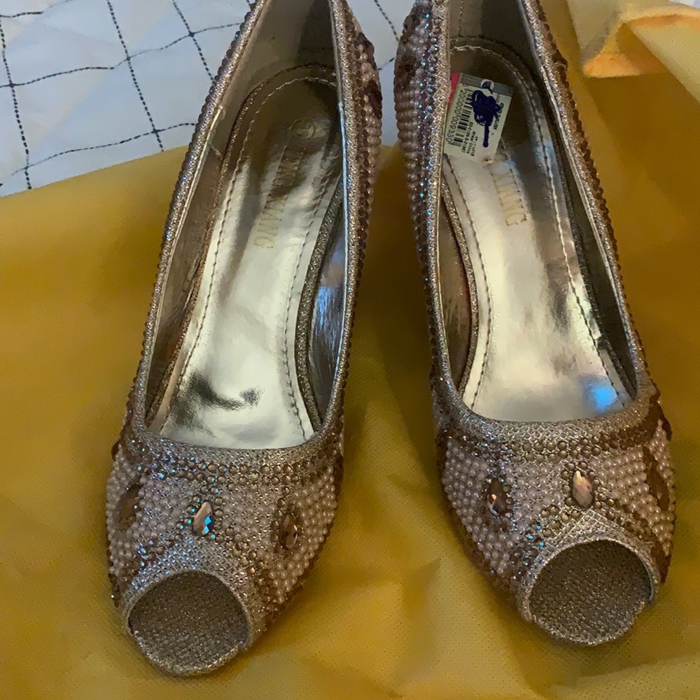 Evening shoes